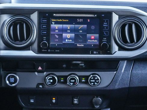 Used 2016 Toyota Tacoma TRD Off-Road w/ Towing Package image 16