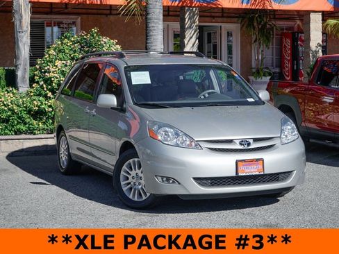 Used 2007 Toyota Sienna XLE FWD image 3