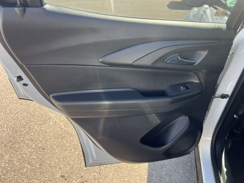 Certified 2022 Chevrolet TrailBlazer LT w/ Convenience Package image 14