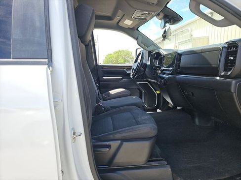 Used 2024 Chevrolet Silverado 2500 LT AWD/4WD image 6