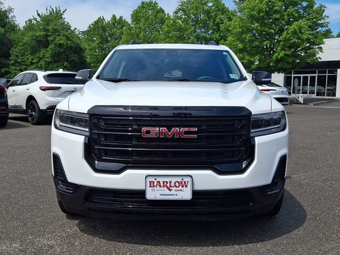 Used 2023 GMC Acadia SLE w/ Driver Convenience Package FWD image 2