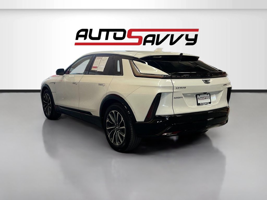 Used 2025 Cadillac Lyriq Sport w/ LPO, Floor Liner Package AWD/4WD image 5