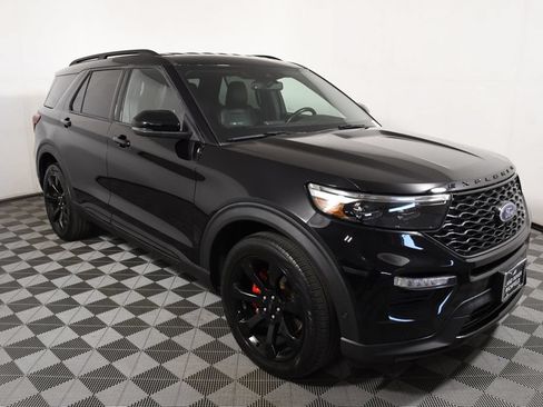 Used 2022 Ford Explorer ST w/ Equipment Group 401A AWD/4WD image 3