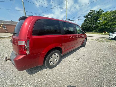 Used 2009 Dodge Grand Caravan SE w/ Climate Group FWD image 5