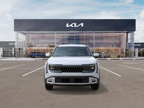 New 2027 Kia Seltos LX FWD image 2