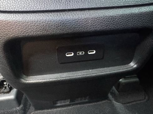 Certified 2025 Honda Pilot Sport image 24