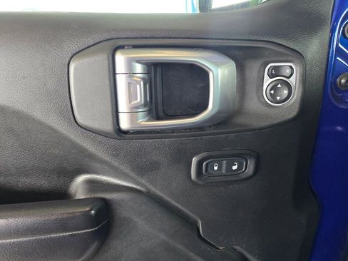 Used 2019 Jeep Wrangler Unlimited Sport S AWD/4WD image 10