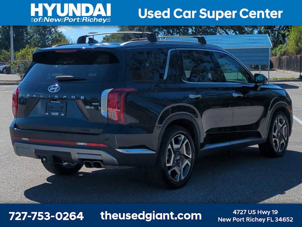 Used 2023 Hyundai Palisade Limited AWD/4WD image 5