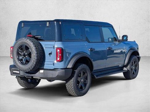New 2025 Ford Bronco Outer Banks image 2