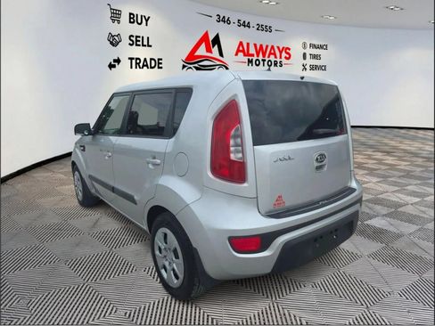 Used 2013 Kia Soul FWD image 5