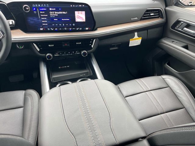 New 2026 Chevrolet Tahoe High Country AWD/4WD image 18