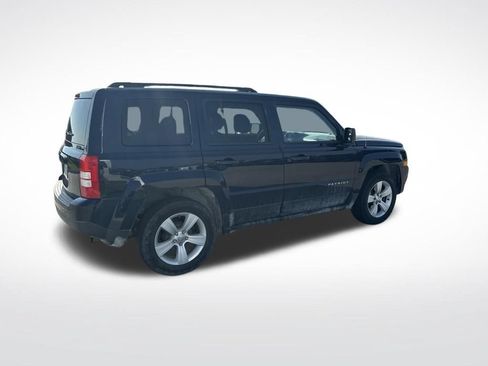 Used 2017 Jeep Patriot Sport w/ Power Value Group FWD image 7