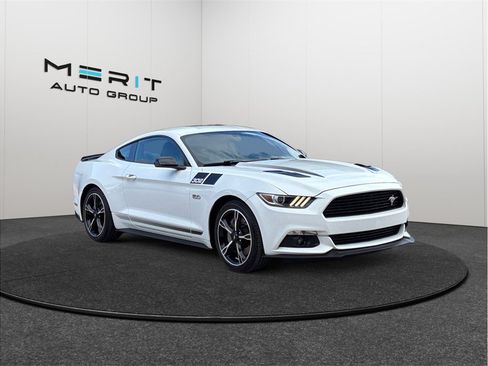 Used 2016 Ford Mustang GT Premium w/ Equipment Group 401A RWD image 1