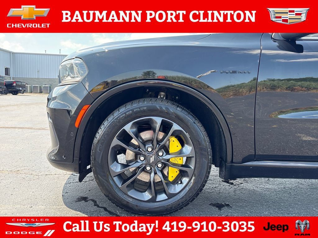Used 2021 Dodge Durango R/T w/ Blacktop Package AWD/4WD image 28