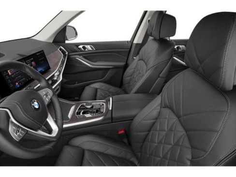 Used 2026 BMW X7 xDrive40i AWD/4WD image 8