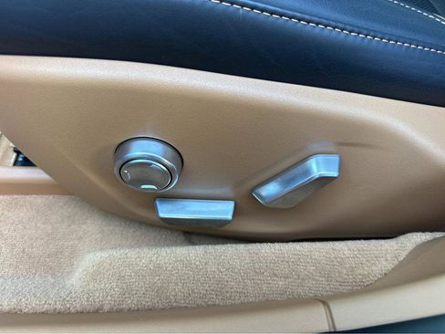 Used 2023 Lucid Air Grand Touring image 32