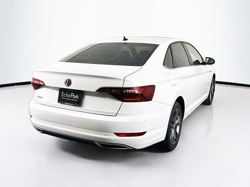 Used 2019 Volkswagen Jetta R-Line w/ R-Line Cold Weather Package FWD image 9