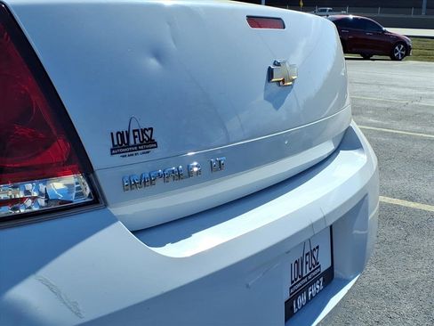 Used 2012 Chevrolet Impala LT w/ LT Sunroof Package image 34