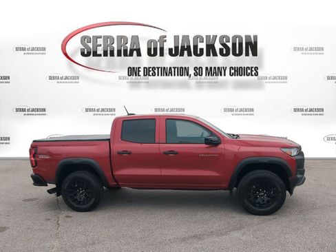 Used 2026 Chevrolet Colorado Trail Boss image 9