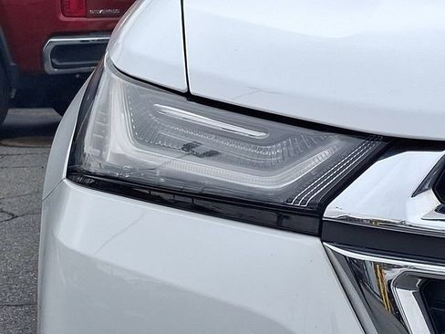 Certified 2023 Chevrolet Traverse LT AWD/4WD image 9