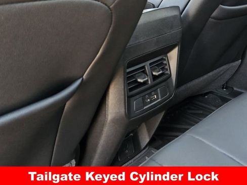 New 2026 GMC Canyon Elevation w/ Convenience Package image 25