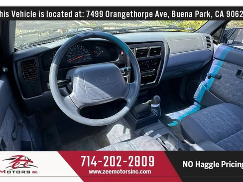 Used 2000 Toyota Tacoma 2WD Regular Cab image 18