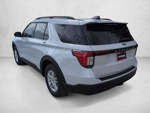 New 2026 Ford Explorer Active image 8