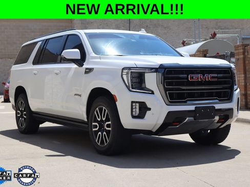 Used 2023 GMC Yukon XL AT4 w/ Technology Package AWD/4WD image 1