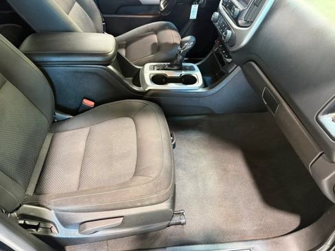 Used 2022 Chevrolet Colorado LT w/ LT Convenience Package RWD image 27