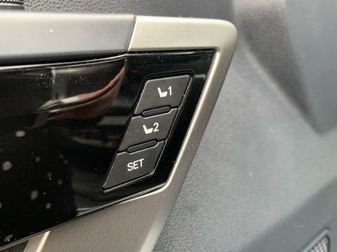 Used 2022 Toyota Tundra Limited image 15