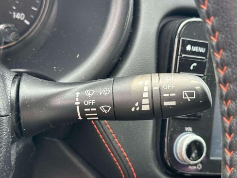 Used 2023 Nissan Kicks SR FWD image 22