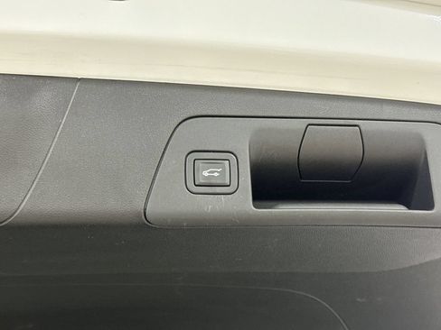 Used 2022 Buick Envision Preferred FWD image 28