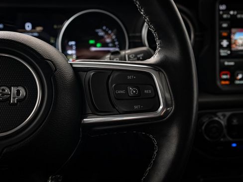 Used 2023 Jeep Wrangler Unlimited Sahara w/ Cold Weather Group image 30