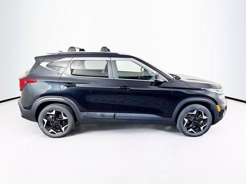 Used 2024 Kia Seltos EX AWD/4WD image 4