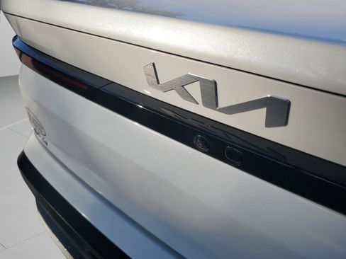Used 2025 Kia K4 LXS image 7
