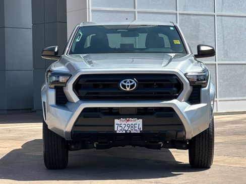 Used 2025 Toyota Tacoma SR AWD/4WD image 10