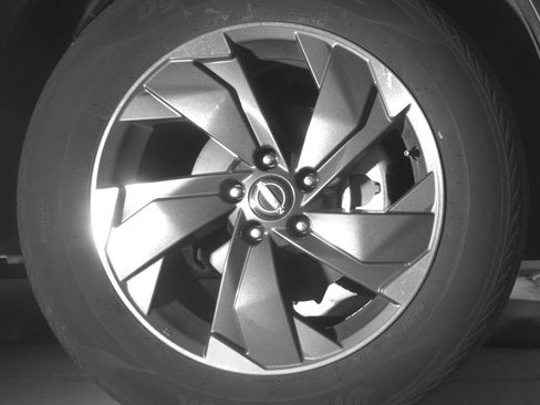 Used 2025 Nissan Rogue SV image 13