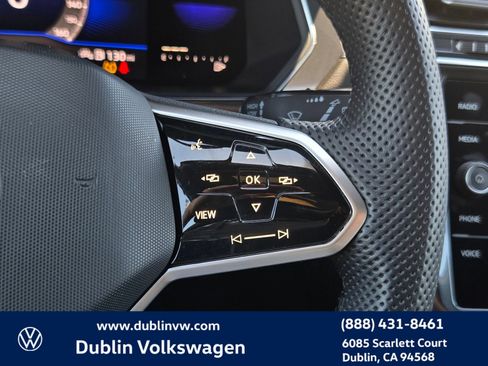 Used 2022 Volkswagen Tiguan SE R-Line AWD/4WD image 19