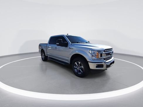 Used 2019 Ford F150 XLT w/ Equipment Group 302A Luxury AWD/4WD image 2