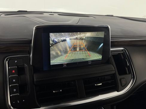 Used 2023 Chevrolet Tahoe Z71 AWD/4WD image 17