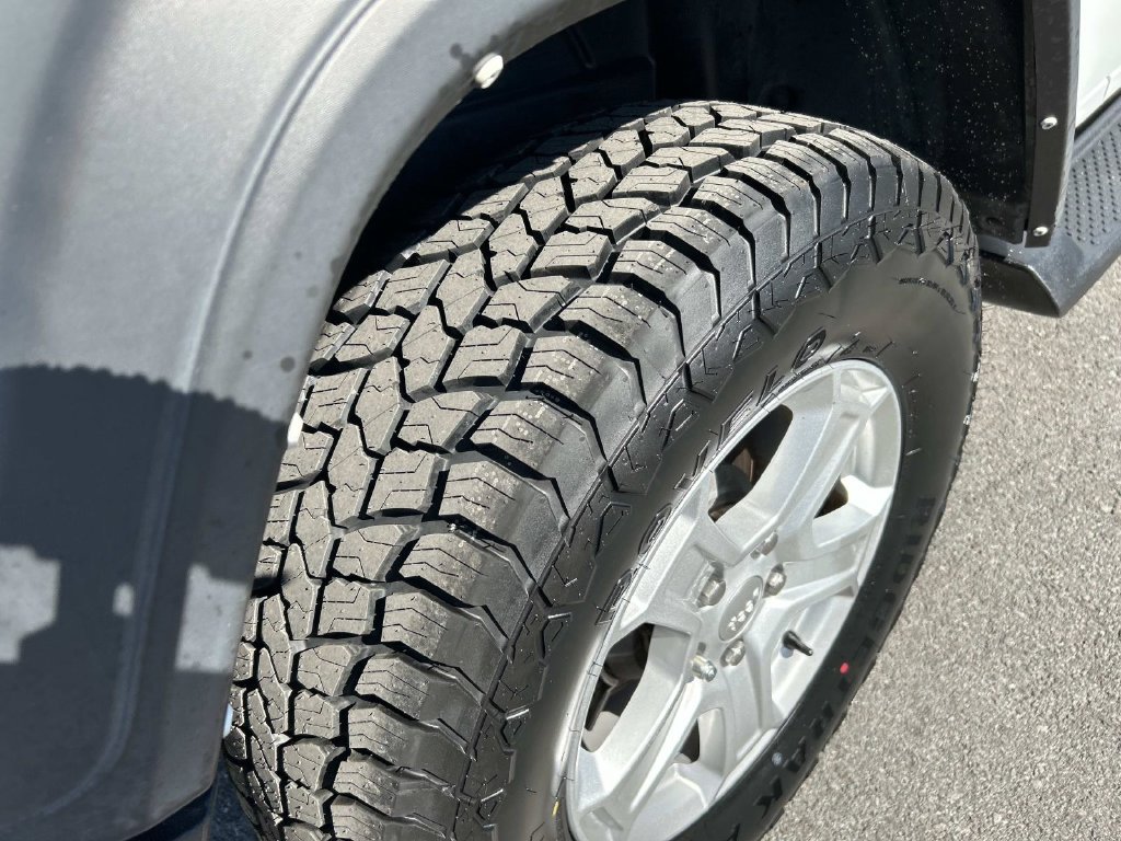 Used 2021 Jeep Wrangler Sport AWD/4WD image 18