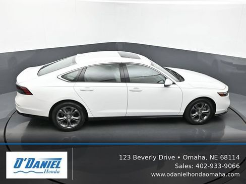 Used 2023 Honda Accord EX image 19