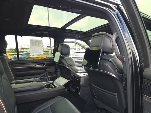 Used 2025 Jeep Grand Wagoneer L Series III w/ Rear Seat Video Group 1 AWD/4WD image 59