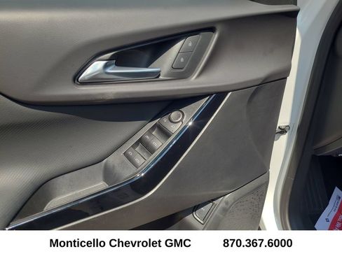 Used 2026 Chevrolet Equinox LT w/ Convenience Package II AWD/4WD image 13