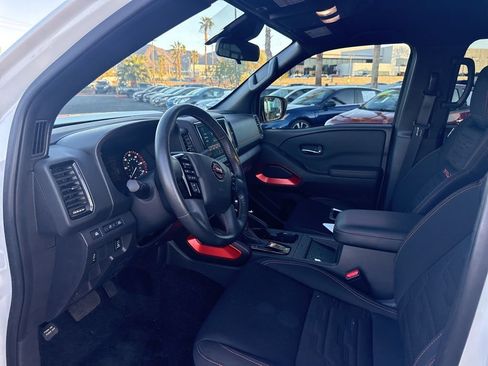 Used 2024 Nissan Frontier Pro-X w/ Pro Convenience Package image 19