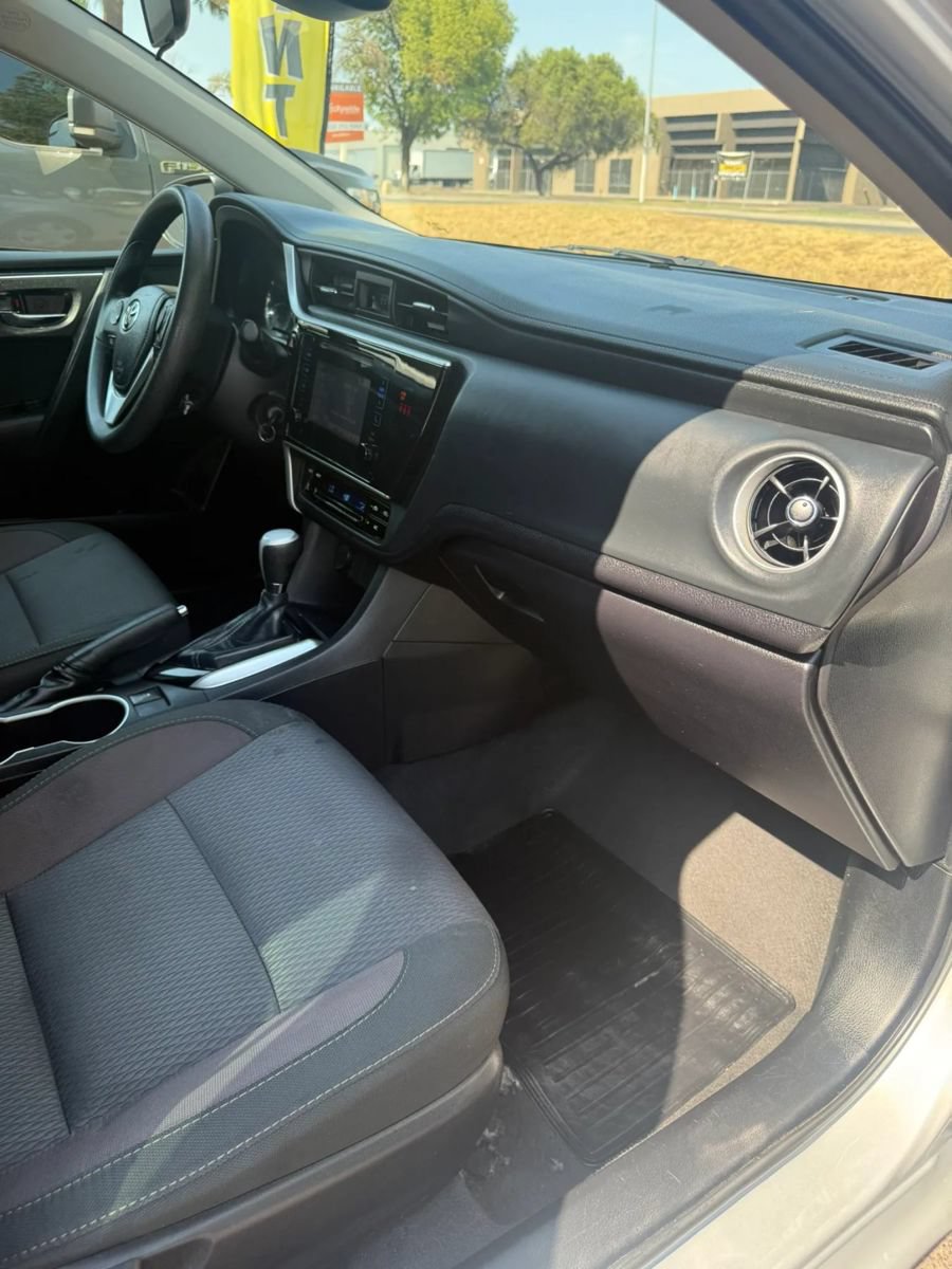 Used 2019 Toyota Corolla LE w/ Carpet Mat Package (TMS) FWD image 16