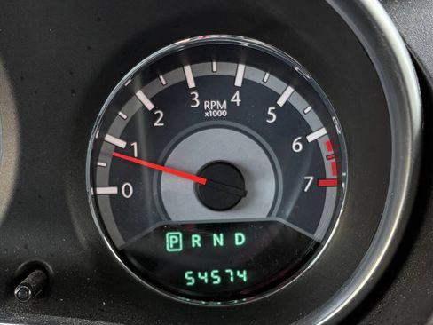 Used 2012 Chrysler 200 Limited FWD image 11