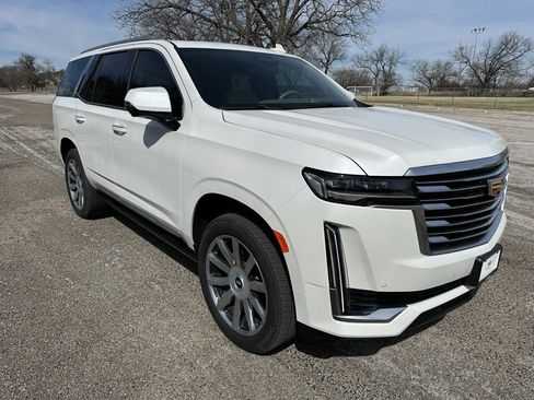 Certified 2023 Cadillac Escalade Premium Luxury Platinum image 4