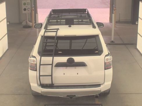 Used 2019 Toyota 4Runner TRD Off-Road Premium image 6