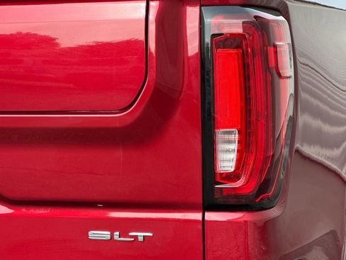 Used 2019 GMC Sierra 1500 SLT w/ SLT Premium Plus Package AWD/4WD image 25
